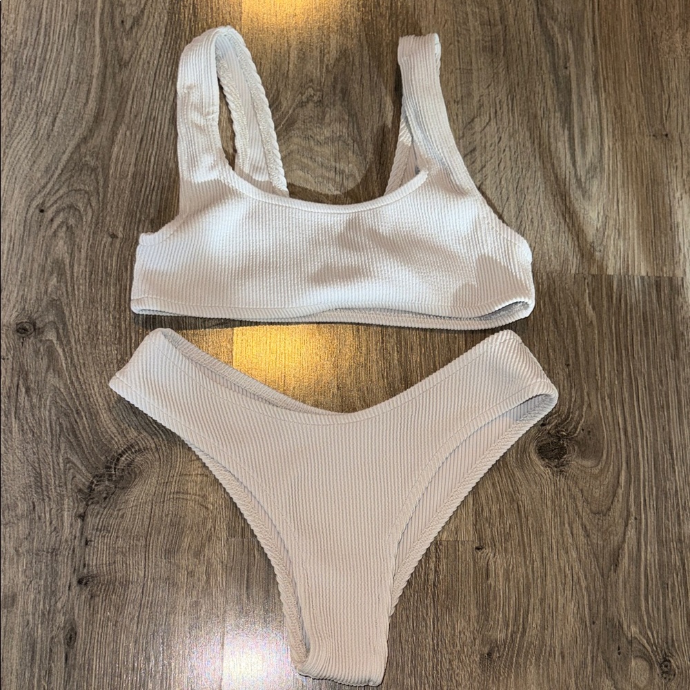 Tan Lines Dove bikini set! Only wore once!